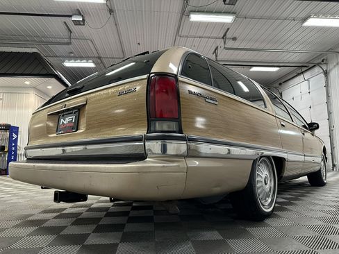Used 1993 Buick Roadmaster Estate image 18