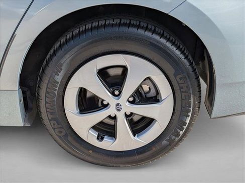 Used 2013 Toyota Prius Two FWD image 22