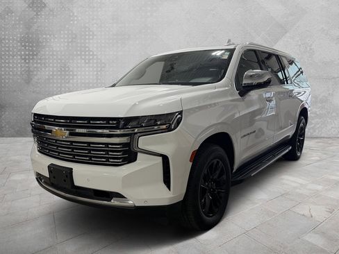 Used 2023 Chevrolet Suburban Premier image 4