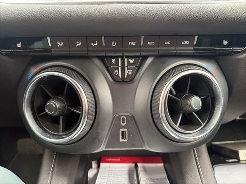 Used 2024 Chevrolet Blazer LT image 22