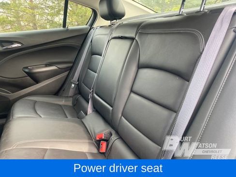 Used 2017 Chevrolet Cruze Premier FWD image 18