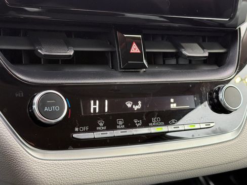 Certified 2024 Toyota Corolla LE image 19