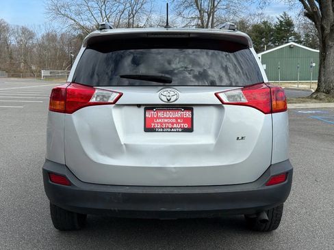Used 2015 Toyota RAV4 LE image 7