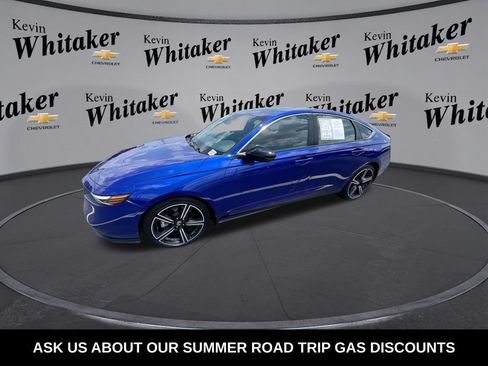 Used 2023 Honda Accord Sport image 4
