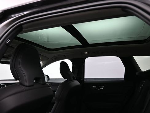 New 2025 Volvo XC60 B5 Plus w/ Protection Package Premier image 23