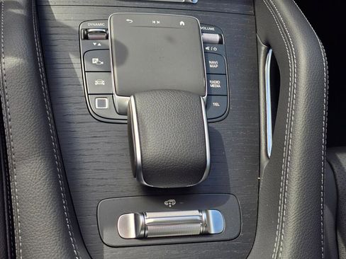 New 2026 Mercedes-Benz GLS 450 4MATIC image 16