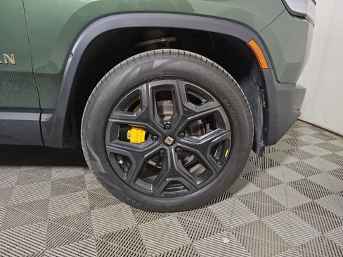 Used 2023 Rivian R1S Adventure AWD/4WD image 11