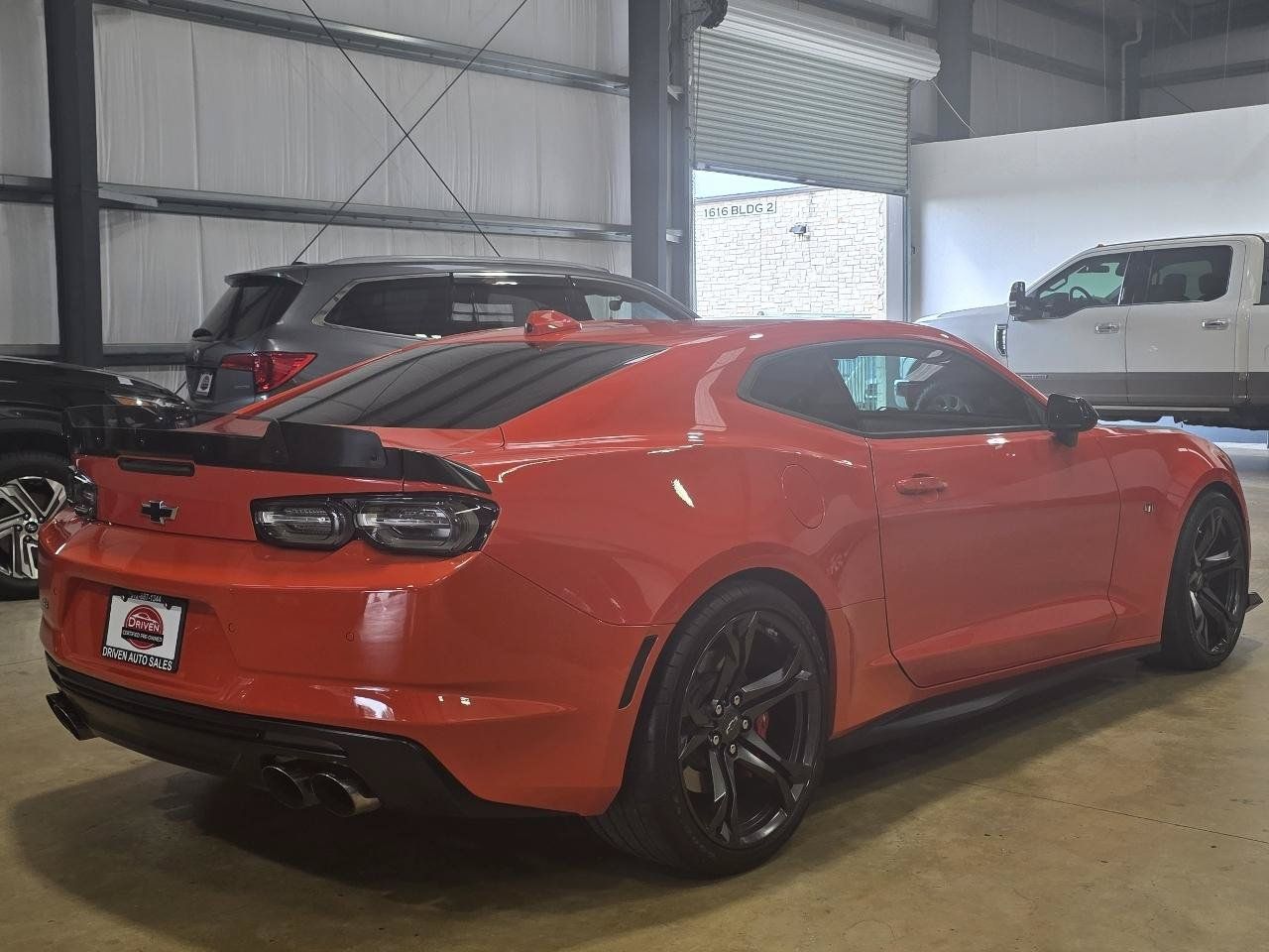 Used 2021 Chevrolet Camaro SS RWD image 4