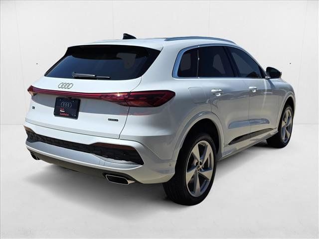 New 2025 Audi Q5 Premium w/ Premium Plus AWD/4WD image 5