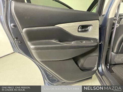 Used 2015 Nissan Murano Platinum w/ Platinum Technology Package AWD/4WD image 18
