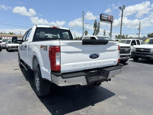 Used 2019 Ford F250 XL w/ Power Equipment Group AWD/4WD image 8