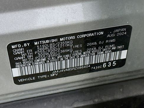 Used 2024 Mitsubishi Outlander SE Black Edition image 12