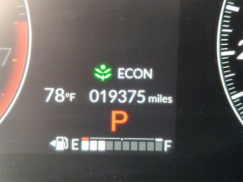 Used 2025 Honda Pilot EX-L image 27