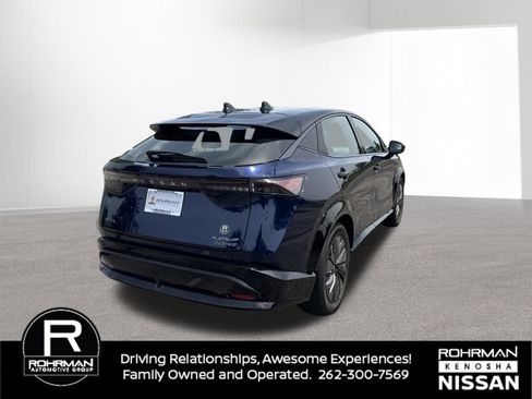 Used 2024 Nissan Ariya AWD image 7