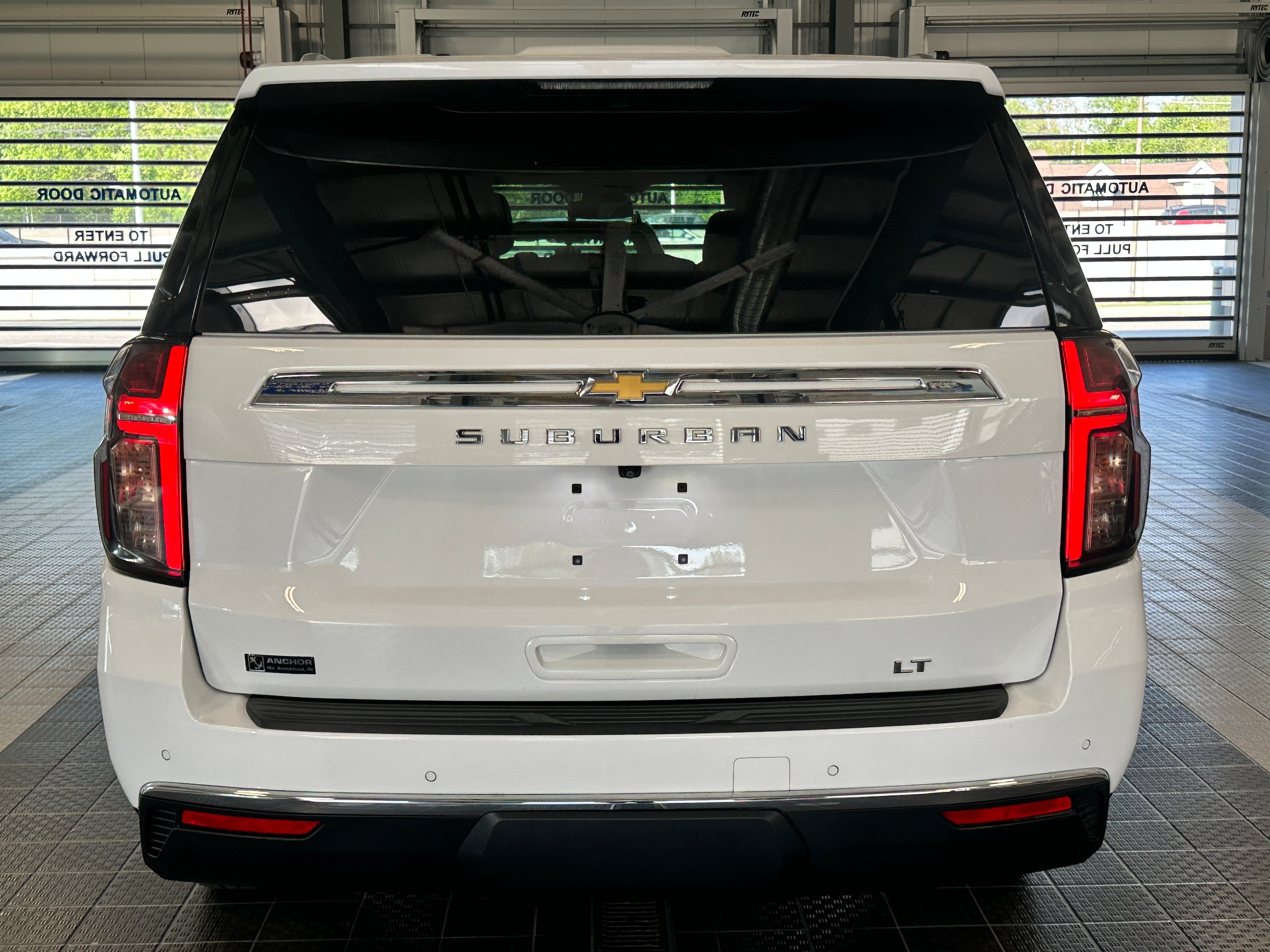Used 2024 Chevrolet Suburban LT AWD/4WD image 37