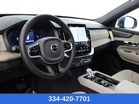 New 2026 Volvo XC90 B6 Plus w/ Protection Package Premier image 15