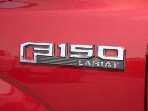 Used 2019 Ford F150 Lariat w/ Equipment Group 502A Luxury AWD/4WD image 18