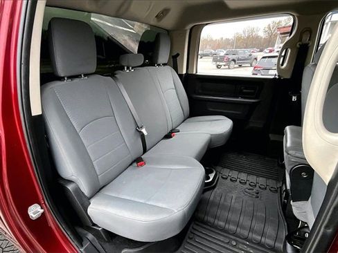 Used 2018 RAM 3500 Tradesman w/ Chrome Appearance Group image 26