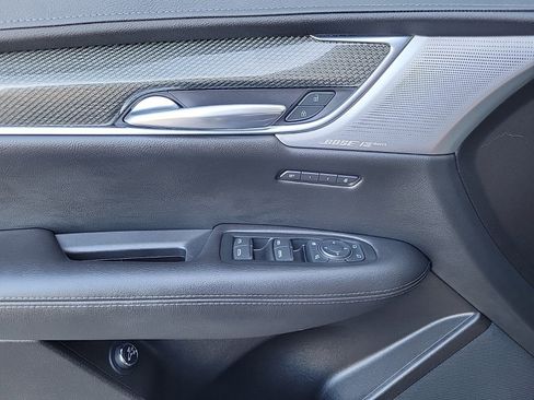 Used 2022 Cadillac XT5 Sportv w/ Technology Package image 18