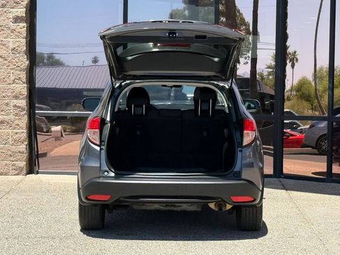 Used 2017 Honda HR-V EX image 30