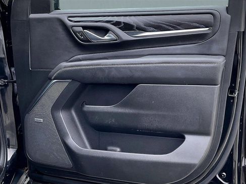 Used 2023 GMC Yukon Denali w/ Denali Reserve Package image 29