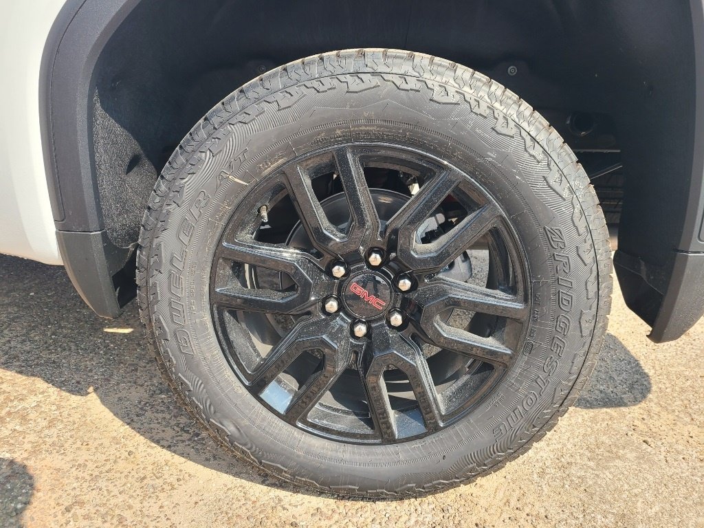 Used 2024 GMC Sierra 1500 Elevation AWD/4WD image 10