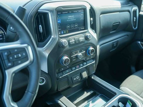 Used 2022 Chevrolet Silverado 1500 LT Trail Boss w/ Safety Package AWD/4WD image 29