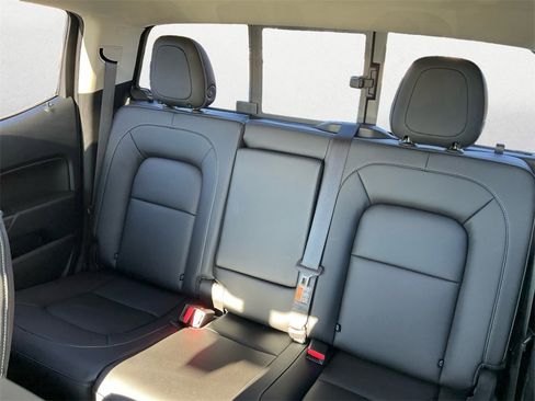 Used 2022 Chevrolet Colorado ZR2 image 9