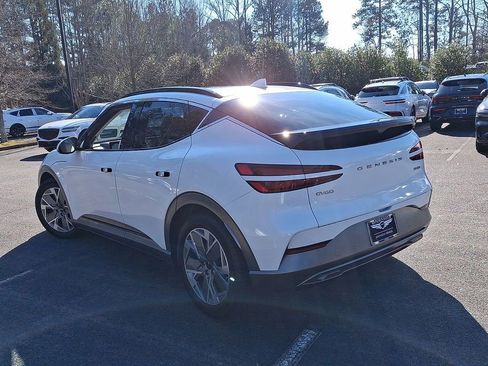 Used 2025 Genesis GV60 RWD image 22
