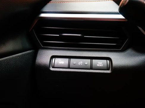 Certified 2022 Nissan Altima 2.0 SR FWD image 28