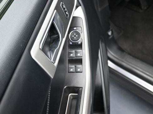 Used 2023 Ford Explorer XLT w/ Equipment Group 202A image 5