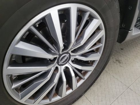 Used 2021 Nissan Armada SL w/ Captain's Chairs Package image 31