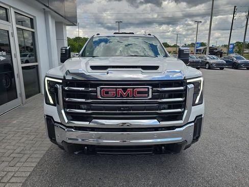 New 2026 GMC Sierra 3500 SLT w/ SLT Premium Package AWD/4WD image 2
