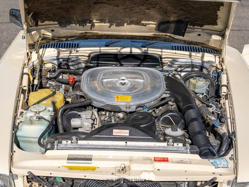 Used 1988 Mercedes-Benz 560 SL image 23