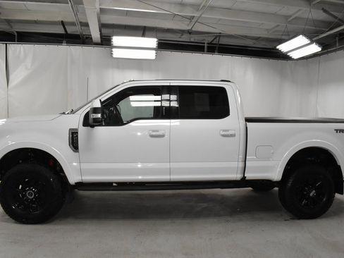 Used 2022 Ford F250 Lariat w/ Tremor Off-Road Package image 8