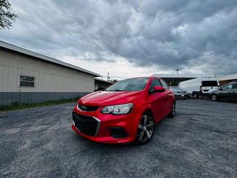 Used 2017 Chevrolet Sonic Premier FWD image 3