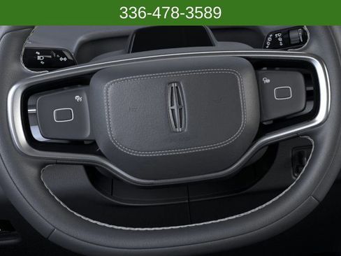 New 2025 Lincoln Navigator Reserve w/ Jet Appearance Package image 12