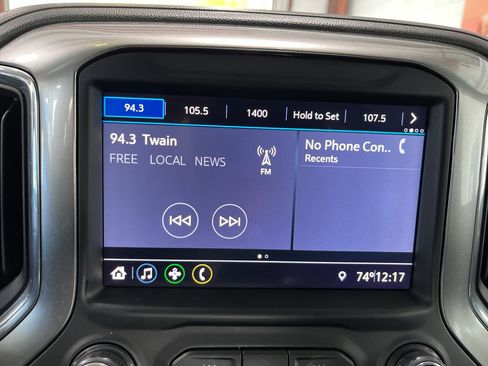 Used 2020 Chevrolet Silverado 1500 LT image 19