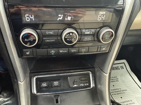 Used 2019 Subaru Ascent Limited image 34