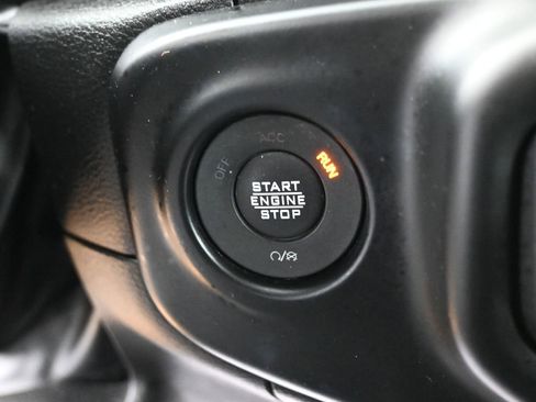 Used 2021 Jeep Wrangler Unlimited Sport image 22