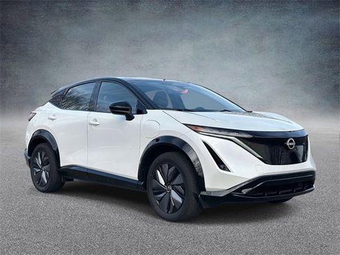 Used 2023 Nissan Ariya AWD image 1