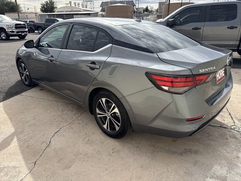 Used 2022 Nissan Sentra SV image 5