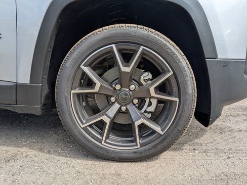 New 2026 Jeep Cherokee Overland image 10