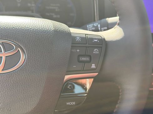New 2026 Toyota Camry Hybrid FWD image 26