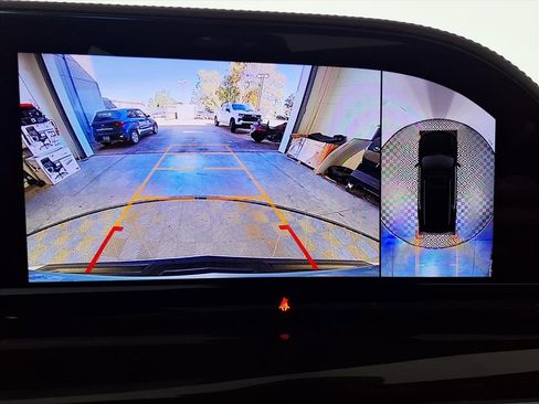 Used 2023 Cadillac Escalade Sport Platinum w/ LPO, ONYX Package image 12