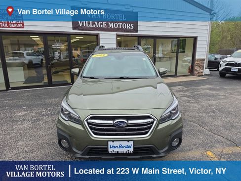 Used 2019 Subaru Outback 2.5i Limited AWD/4WD image 2
