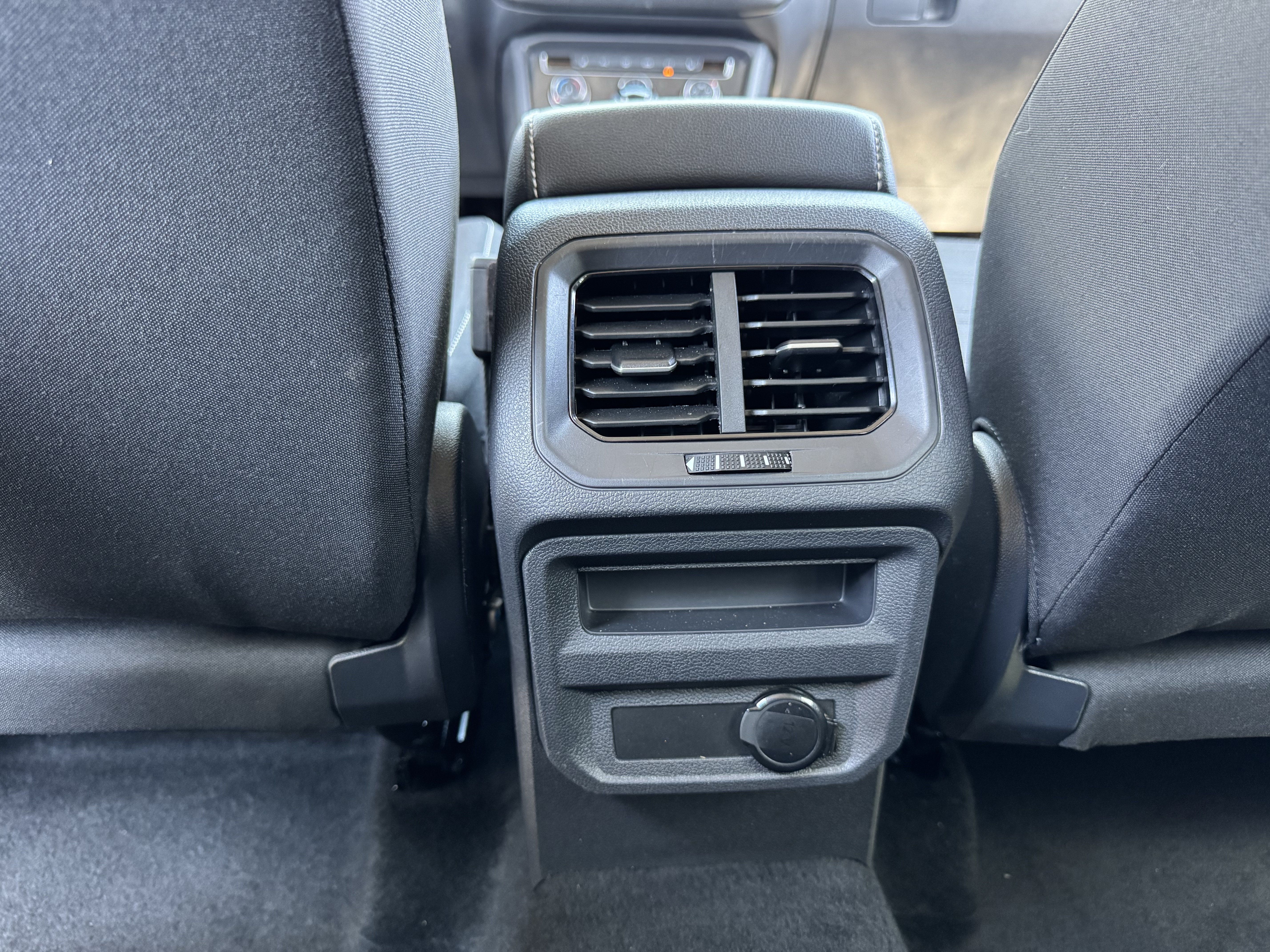 Certified 2024 Volkswagen Tiguan S FWD image 30