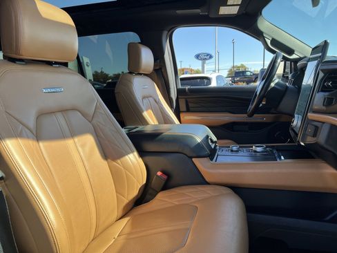 Used 2022 Ford Expedition Max Platinum image 28