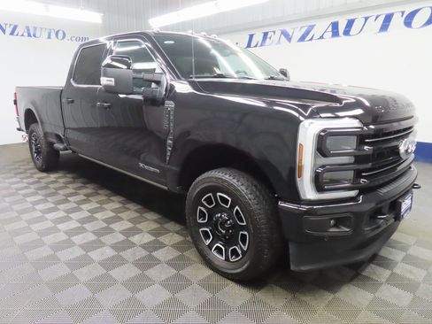 Used 2025 Ford F250 Platinum image 3