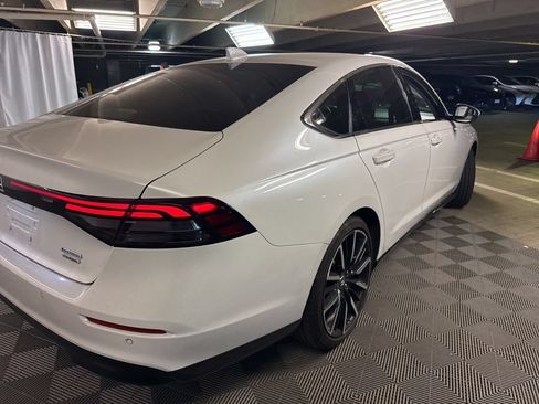 Used 2024 Honda Accord Touring image 7